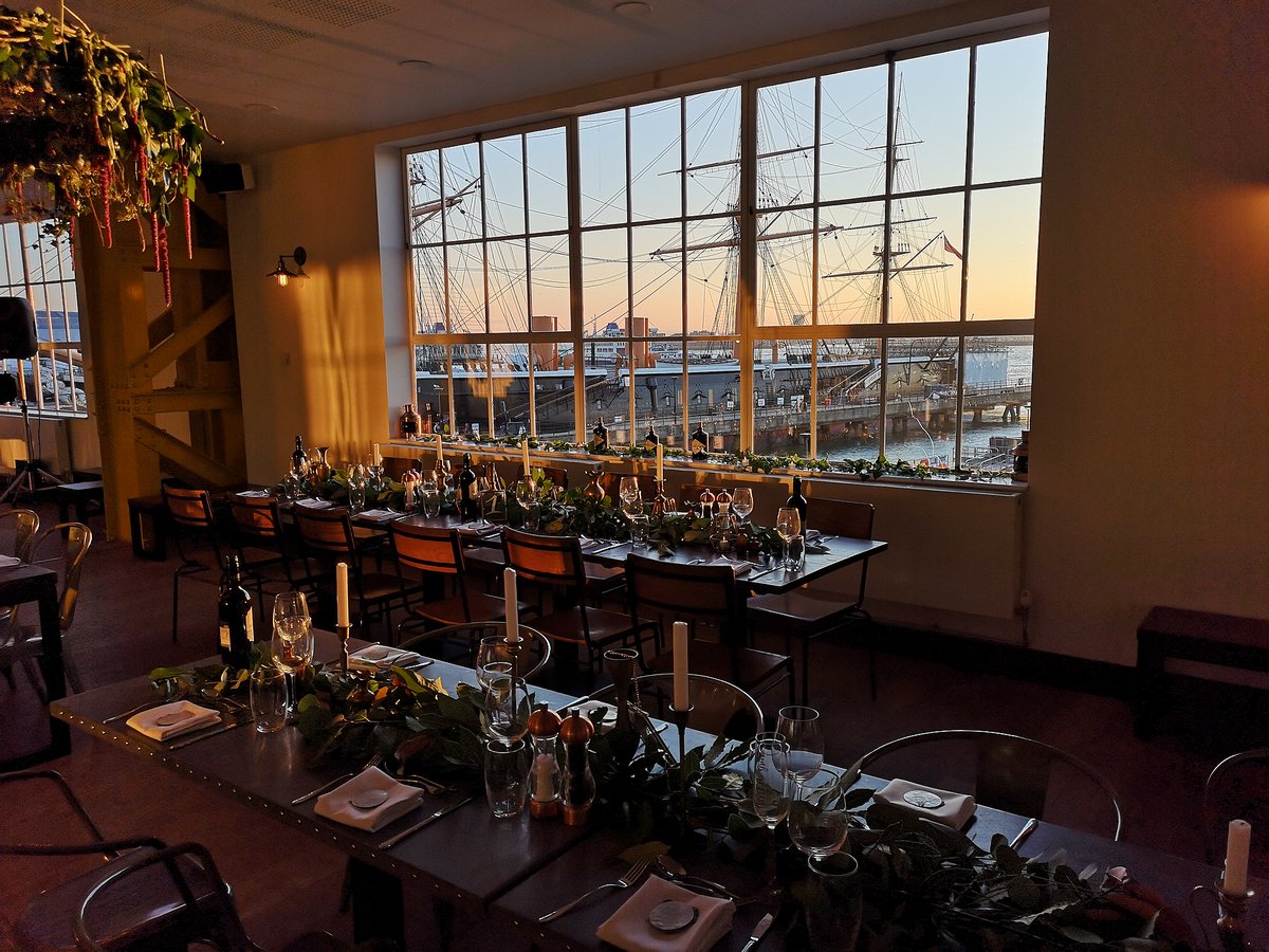 DockyardEvents's tweet image. Christmas has NOT been cancelled, Yes we're not doing our normal party nights but that doesn't stop us here in Portsmouth. 
Please do get in touch with our team about booking your office festive lunch. 
Full T&amp;amp;C's &amp;amp; Covid specific risk assessments available on request