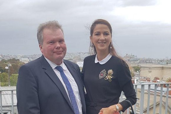 Soutien indéfectible à mon amie <a href="/ZinebElRhazoui/">Zineb El Rhazoui</a> une fois encore, sous le joug de menaces et d'attaques ignobles. #BalanceZinebElRhazoui est en top tweet ce matin. Idriss Sihamedi, président de Baraka City est en train de révéler des éléments relevant de sa vie personnelle.