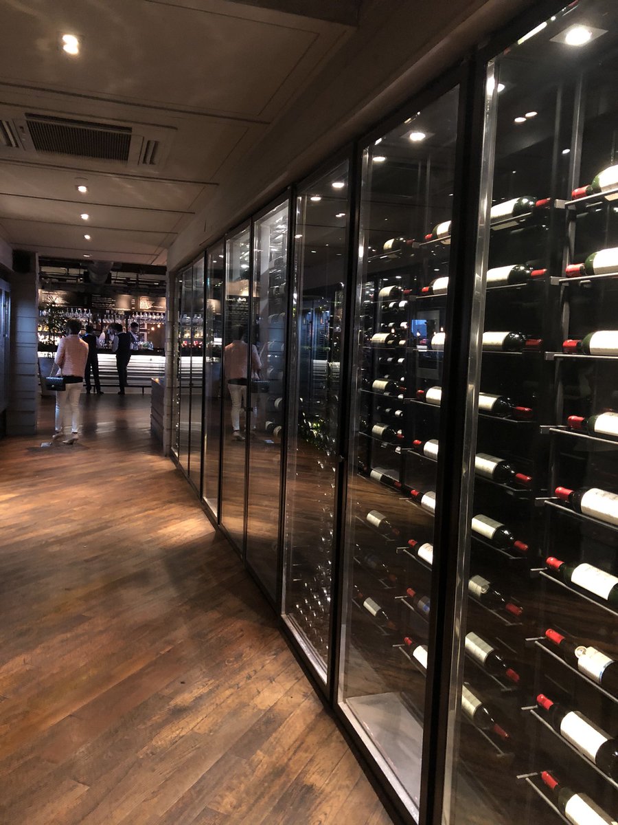 akibee2011's tweet photo. オープングリルで焼く肉を楽しめる　SCARLETT Wine Bar &amp; Restaurant　
こんな素敵なとこ見つけた。
詳細はブログに書いてありますのでよかったら覗いてみてください。
https://t.co/yfBTVTufjP
＃Bangkok ＃Restaurantweek #イベント #グルメ #ステーキ #肉
＃ScarlettBangkok  ＃PullmanBangkokhotel https://t.co/xIHzssL7u0