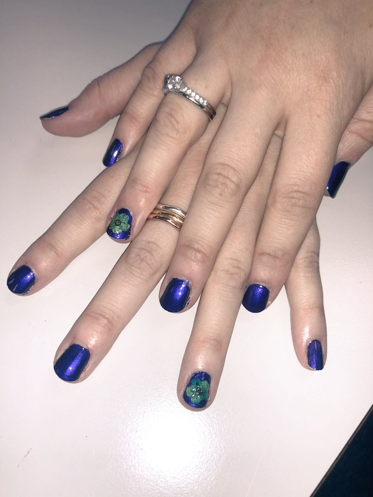 lachic_ba's tweet photo. purple nails with green flower art on Miss Jackson 💞 very pretty x https://t.co/Oa0DncKfI7