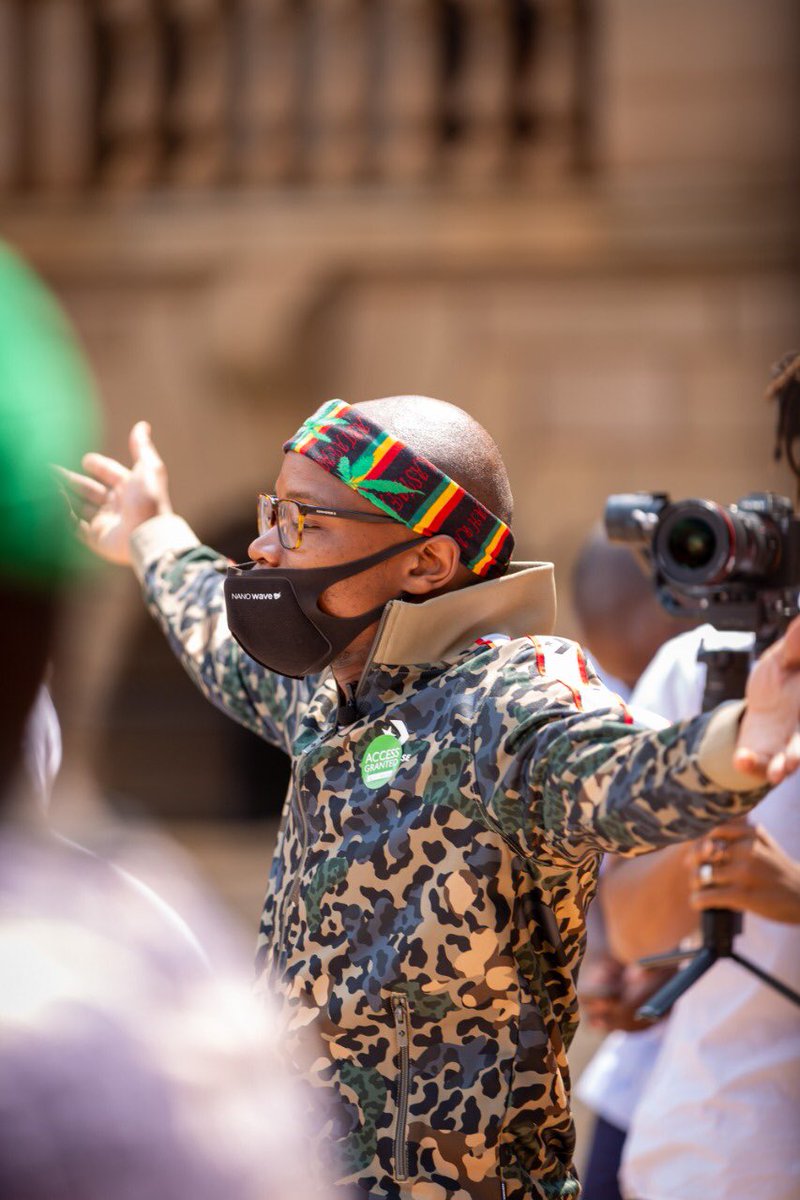 CyrilRamaphosa's tweet image. We are the nation that is taking the world by storm with the #JerusalemaChallenge, as young and old in France, the UK, Jamaica, Angola and even in Palestinian East Jerusalem itself are getting in on the craze.
 
#heritageday2020