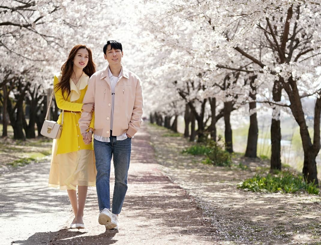 MoomSakuna's tweet photo. เคมีอปป้าดงอุค กับน้องกายองคือดี ความห่างระหว่างอายุไม่ใช่ปัญญา น่ารักมากก ฟินด้วย #Finemeinyourmemory #KimDongWook #MoonGaYoung https://t.co/HDE38zqLBt