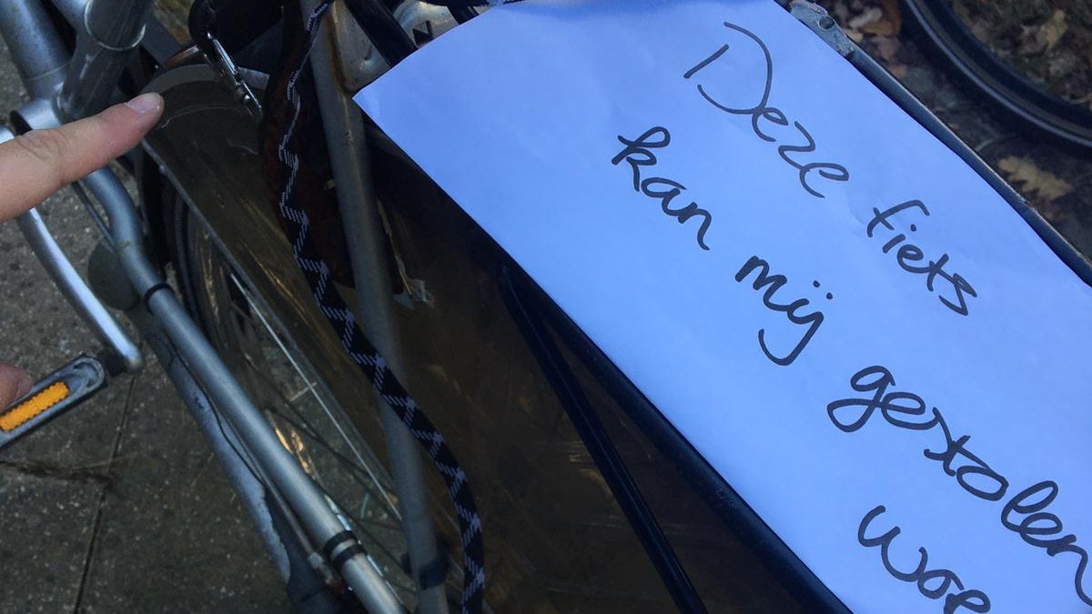 Mischa131287's tweet photo. Ik zet mijn #fiets te steel. #gemeentehouten #dezefietskanmijgestolenworden #joe #succes https://t.co/pjNO2cEtx3