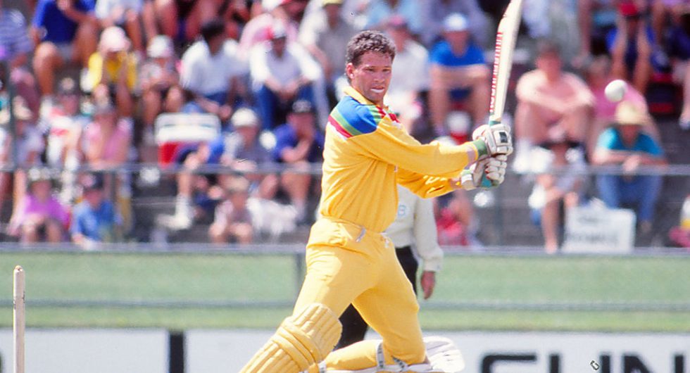 SportingMirror's tweet photo. Breaking 📰 | Australian cricket legend #DeanJones dies of heart attack in Mumbai. 
Rest in Peace Deano... 

#IPL2020 #IPL #Aussie #Legend #SportingMirror https://t.co/tMAlREoXXe