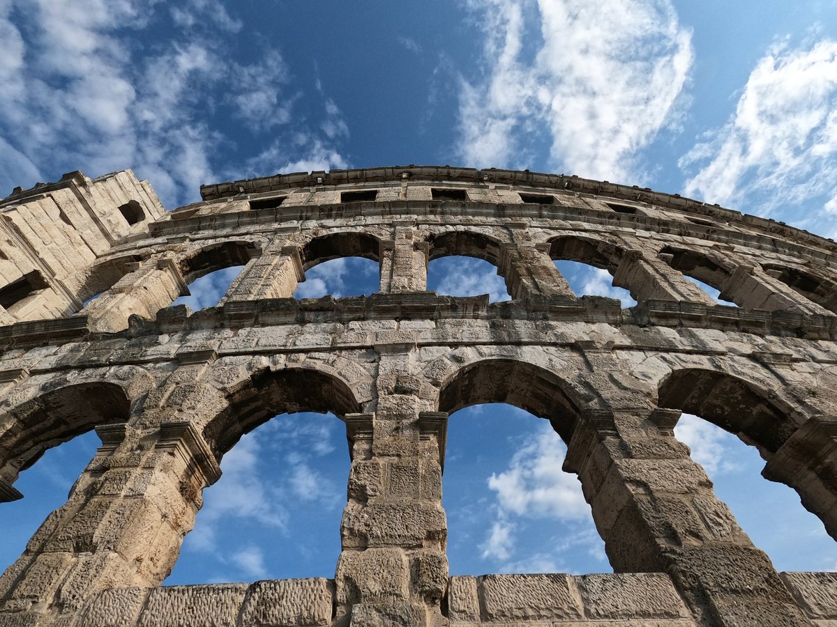 PrimastarV's tweet photo. Pula Amphitheater

@PrimastarV #pula #pulaamphitheater #amphitheater #kroatien #primastarvanlife #buckelcamper https://t.co/u7OV7BVHF7
