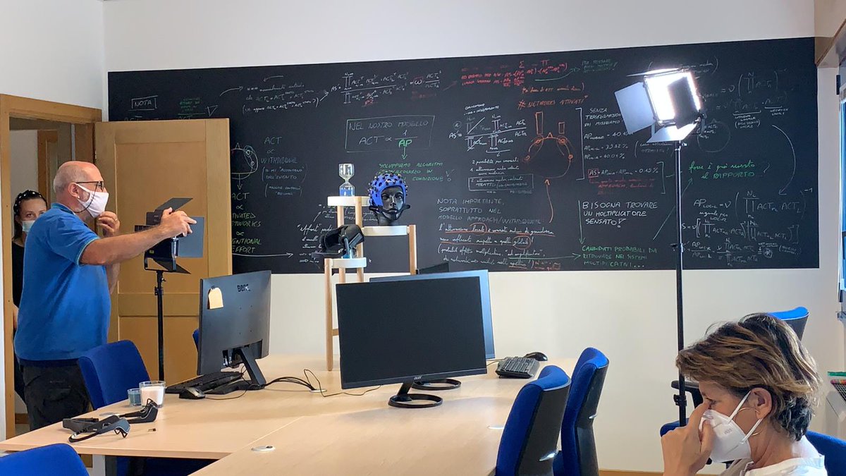 vibre_io's tweet photo. Stamattina abbiamo ospitato il team di #TheItalianNetwork, programma in onda su @RaiPlay
Abbiamo raccontato la nostra storia, la nascita di @vibre_bci e del lavoro con le interfacce neurali, presentando i nostri applicativi.
Curiosi di saperne di più? Stay tuned! 😉
#RaiPlay https://t.co/BjFweET5Cx