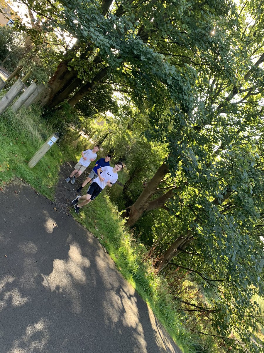 LHS_HWB's tweet image. Some action shots from today’s @raceforlife S2 event. Well done to all that took part. @MissJBarrPE @MrMcAteer_PE