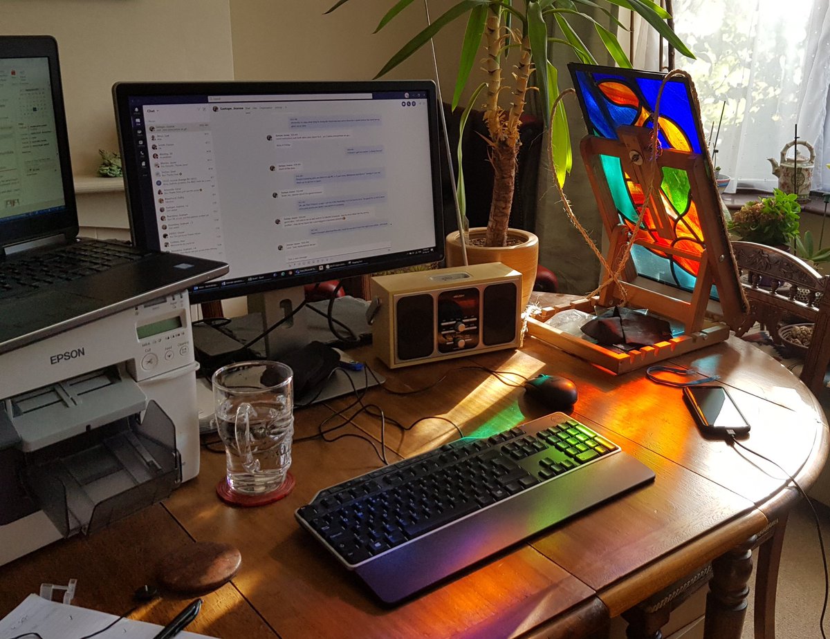 Newtouemporium's tweet photo. I created a stained glass panel a few years ago and it's still not found a permanent home. Luckily it seems to have added some cheeriness to the home office😍👍 #newtouemporium #vintage #etsyshop #ebayshop #stainedglass #glasswindow #fishglass #creativeglass #glass #glasspanel🐠 https://t.co/lVTPXIY2mq
