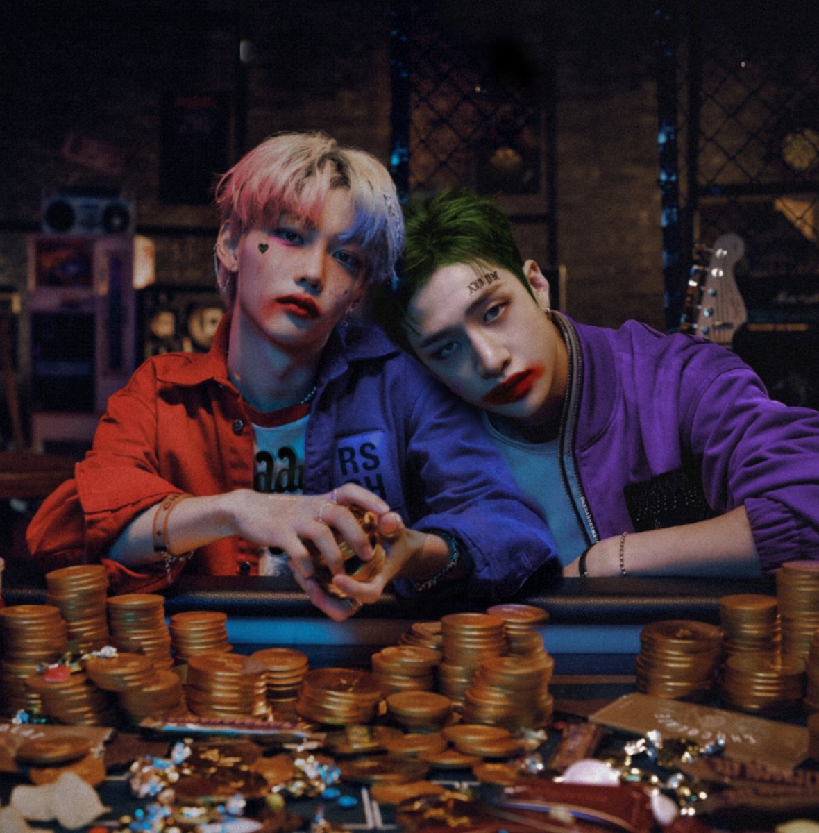 aynakomimiii's tweet photo. Its not that clean but heres a ChanLix edit as the Joker and Harley Quinn :D https://t.co/XLSr0nRe6a