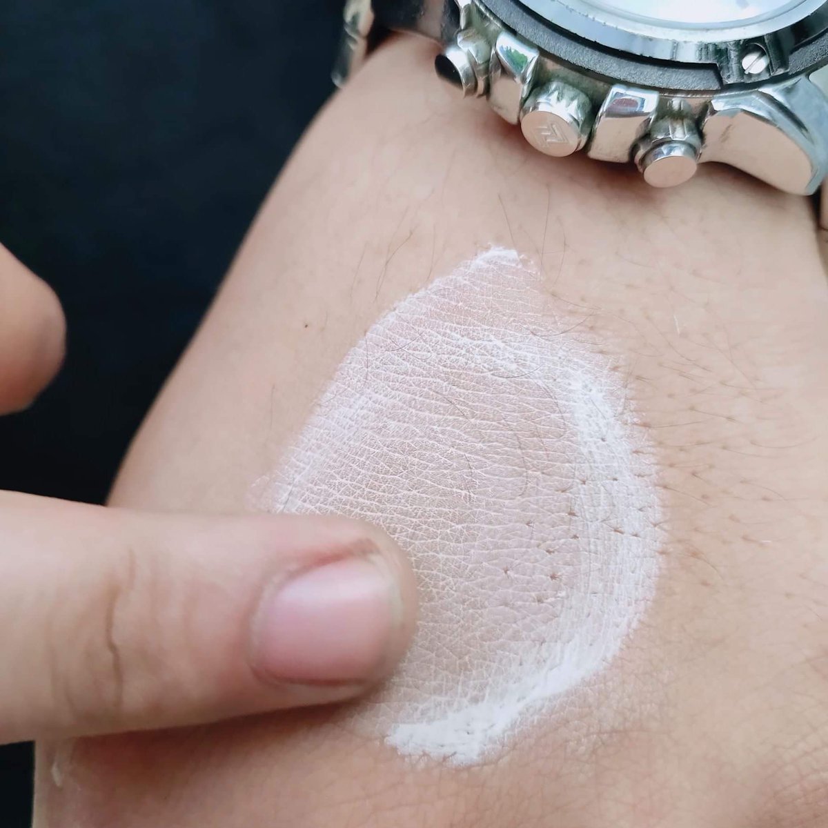 JMeksuwan's tweet photo. BB•CCสูตรใหม่✨ เกลี่ยง่ายไม่เป็นคราบ ช่วยคุมมันทั้งวัน!!!! แถมยังมีSPF 50+++ ราคาแค่ 39฿ #ของดีบอกต่อ #ครีมซองเซเว่น https://t.co/i373FpbKR8