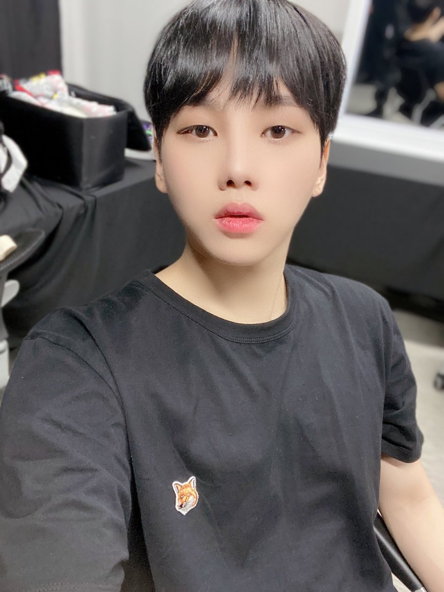 [#김현수] 오랜만에 공연해서 너무 행복했어용😘

#D1CE #디원스 #뮤콘