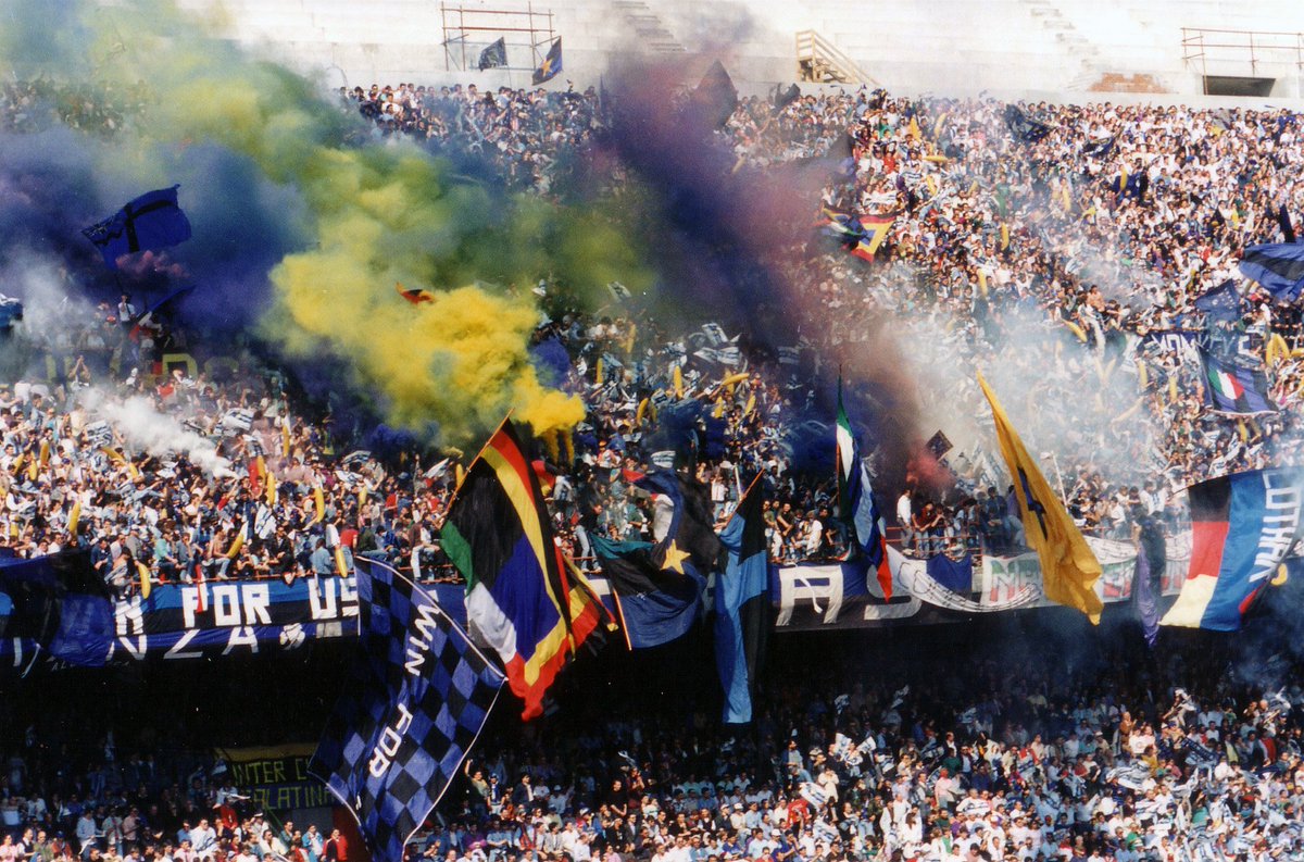 WestLegionAle's tweet photo. 1988-1989

#CN69
⚫🔵
🖤💙 https://t.co/h7EPApouKy