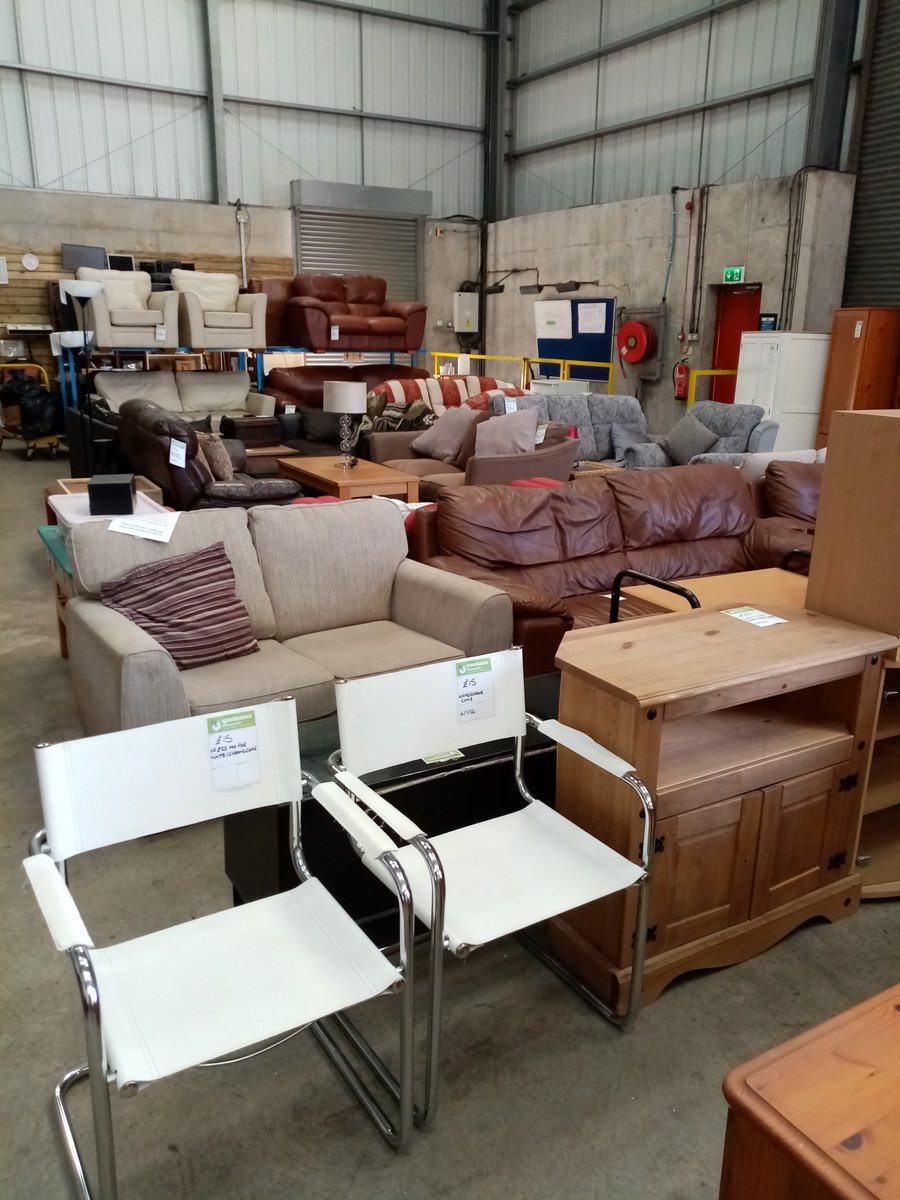 EmmausMersey's tweet photo. "Call in for advice on your upcycling projects and get some creative ideas.”

Stacey is always happy to share ideas and tips at our South Sefton Charity Re-Use Shop. Visit us this #RecycleWeek and see what great quality items we have in stock: https://t.co/UhG16kJZNy https://t.co/V7nRu9CEhT
