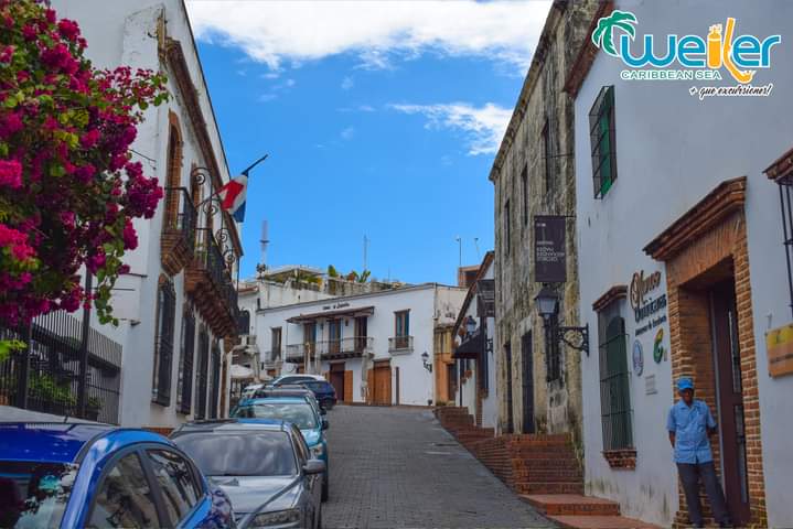 weilercaribbean's tweet photo. ✔️Respira por las calles de Santo Domingo toda la herencia cultural con @weilercaribbeansea.

#santodomingo #weilercaribbeansea #weilerizate #bavaro #puntacana #aeropuertodepuntacana #excursionespuntacana #excursionesenpuntacana #vacacionespuntacana  #repúblicadominicana https://t.co/MvQLykaCtp