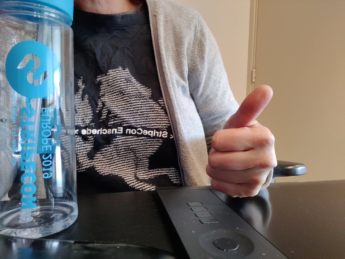 staceytrooster's tweet photo. @StripeConEU And the fidgetspinner is here somewhere too... https://t.co/uapT1zLtIc