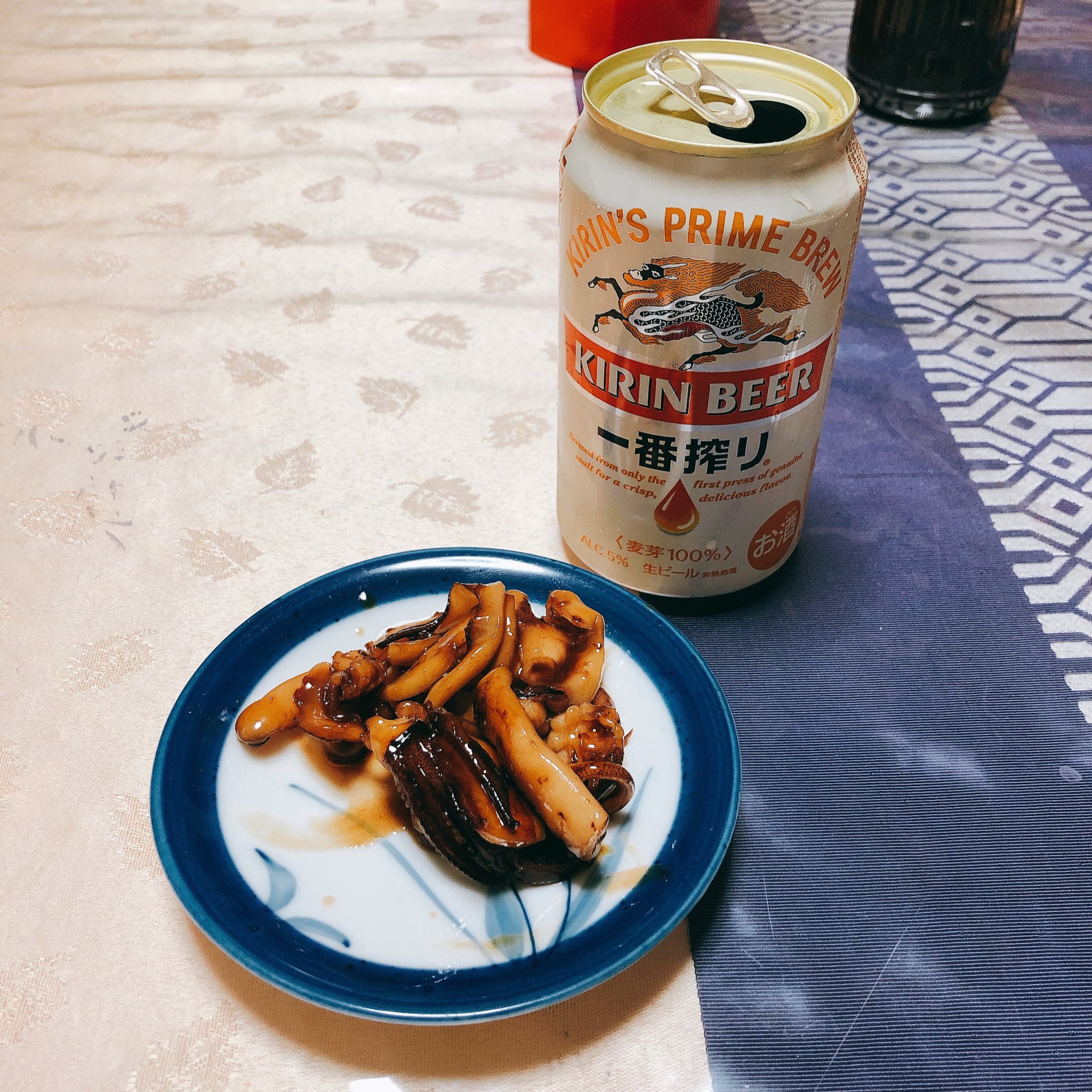Katty 今日釣った新鮮なアオリイカ イカ刺しとイカ焼きでビール が美味い イカ焼きは息子が作ってくれた 美味かった T Co Ajw1el3vfd Twitter