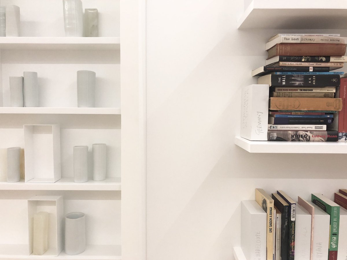 Kimnortondesign's tweet photo. A fleeting visit to the @britishmuseum 
#edmunddewaal 
library of exile 

 #libraryofexile  #britishmuseum #ceramics #books #reading #writing #quiet #contemplation #thoughts #displacement #exile #writers #literature #communication #space #human #library #thewrittenword https://t.co/TcDZ5m1Q5C