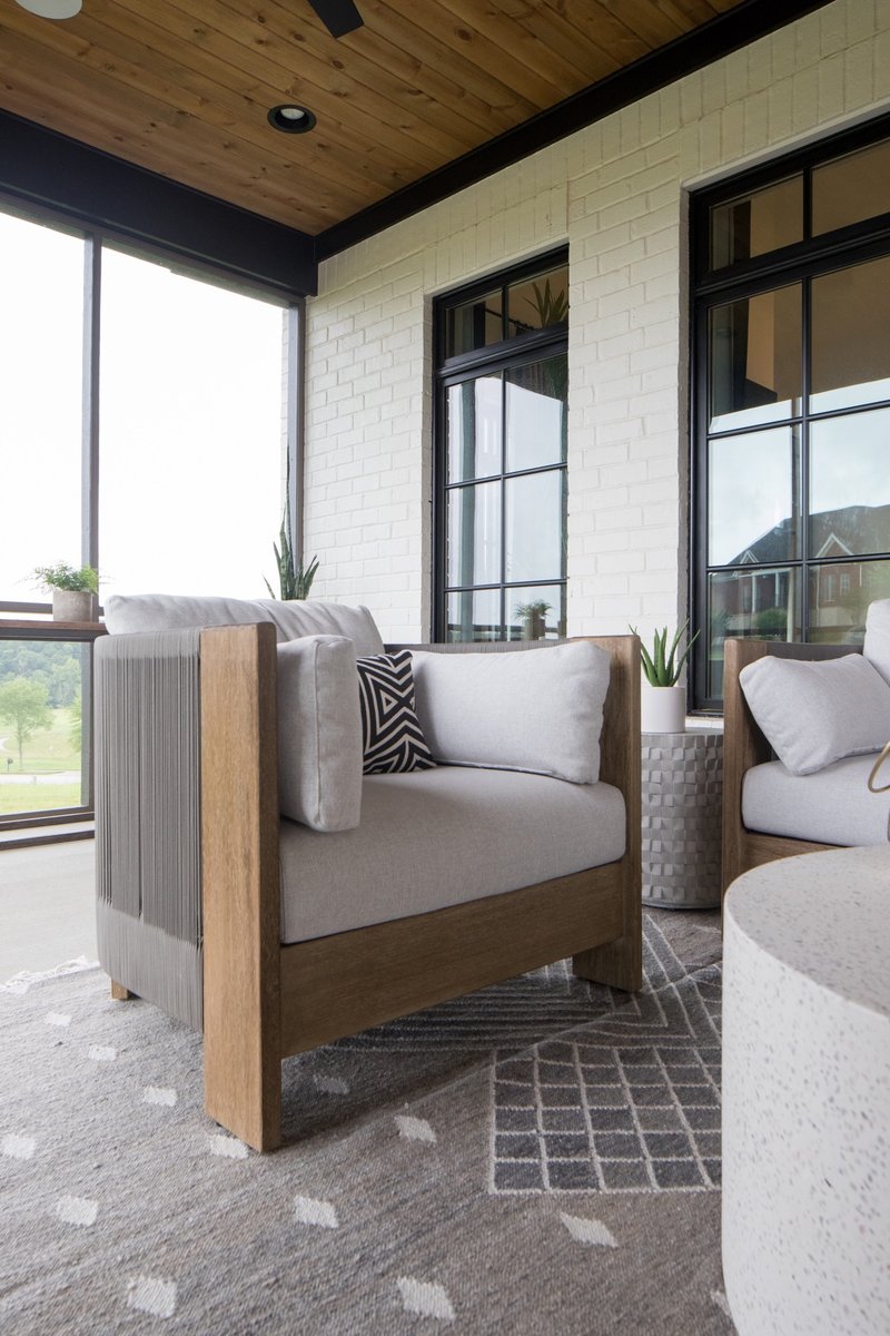 Loving this porch sittin’ weather! 

Design: @coomerandco 
Photography: <a href="/kristen/">Kristen Hilderman</a>.mayfield 
Builder: @dougmconstruction 
#coomerandco #kristenmayfieldphotography #pellawindows #ipreview via @preview.app
