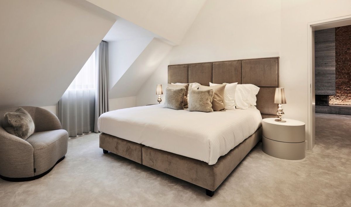 inspointerior's tweet image. Gulde Schoen The Suite Hotel in Antwerp, Belgium. Interior designed by Eric Kuster #interiordesign