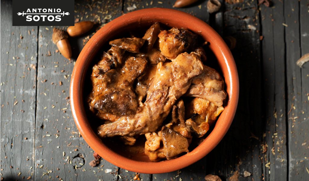 Antonio_Sotos's tweet photo. Rabbit stew with saffron picada sauce from the great @Berasategui ๐จโ๐ณ enriched with #laManchasaffron ๐ธ #cookingwithsaffron https://t.co/sOCgRrIME3 https://t.co/h8OnomSprY