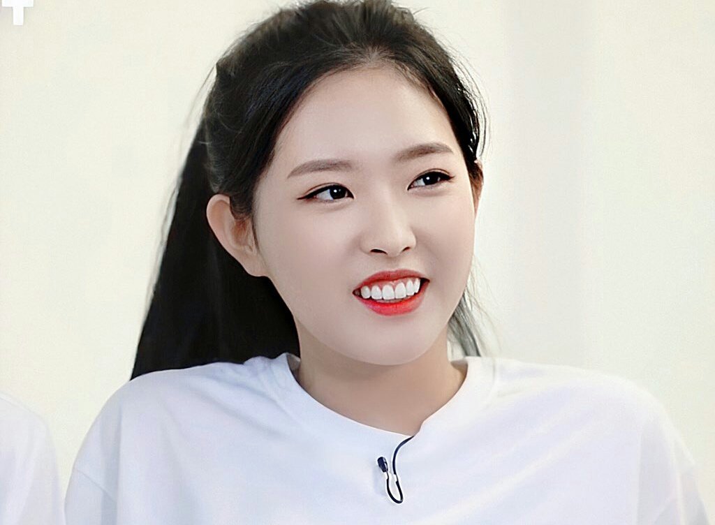 hyejoo plant and her tiny ears