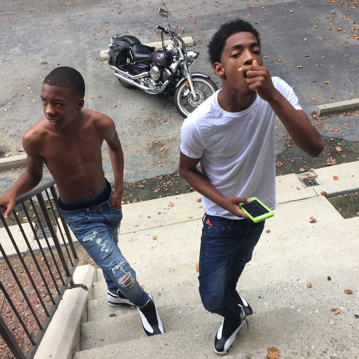 HinesKairon's tweet photo. I failed you as a brother.... Why you had to leave everything i do is for you i swear, wish i can press rewind💔Happy Heavenly Birthday I love you🥺❤️It ain’t been the same,but imma do it for you💕#LongLiveKnowledge✌🏾❤️ https://t.co/u2puxObJk7
