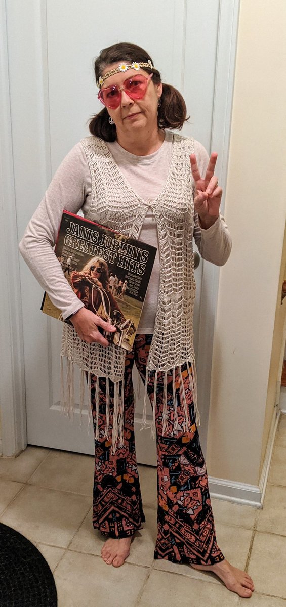 Who doesn't want to be a hippie for a day?? Throwback Thursday! <a href="/CMMS_Culture/">CMMS Culture Committee</a>