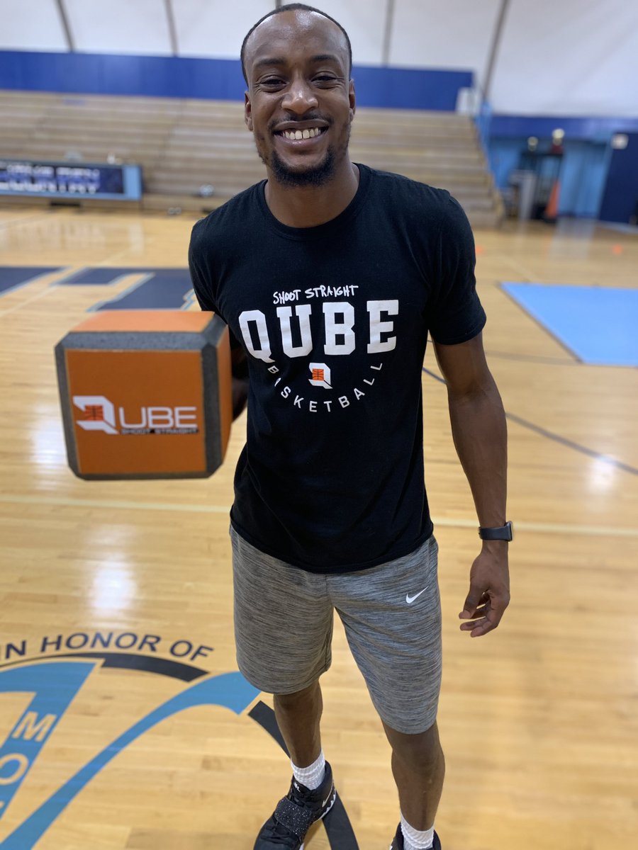 CoachMADSkillz's tweet photo. S/o to @QubeBasketball for introducing me to his Shooting Qube. Best piece of equipment out there to sharpen an athletes shooting form! https://t.co/ToOcD5jhdq