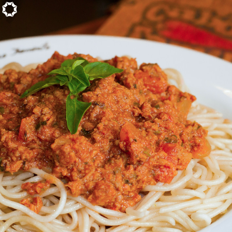 maceioshopping's tweet photo. Quem mesmo sem tempo de preparar, não dispensa uma boa comida caseira? 😋 Aqui no Cabôco Faminto você experimenta o melhor dessa culinária! #maceioshopping #maceio #cabocofaminto #food #instafood #comidacaseira #selfservice #tasty https://t.co/FLxcgLp5Bt