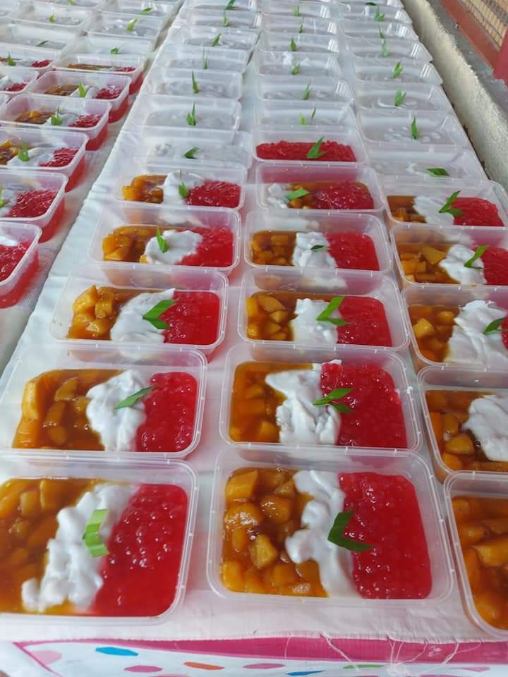 LayEdvin's tweet image. #jayapura 
#Jayapurakota 
 Bubur Sum sum &amp;amp; bubur campur Ny. LAY
Home made Ny.Lay hari ini 24 Sept 2020
Puji Tuhan semua terjual habis.