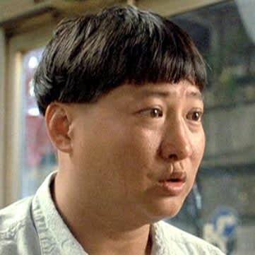 ショートカットなのに前髪を切るとサモハンキンポーに似てしまうことは