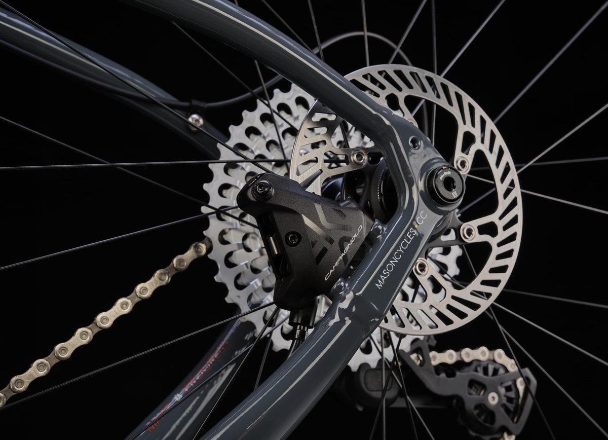 MASON_Cycles's tweet photo. Introducing the new Campagnolo Srl EKAR Bokeh!
.
More pics.
.
Launched today and on our site here > https://t.co/PjVMLHmTSa
. https://t.co/lum7HTCE6d