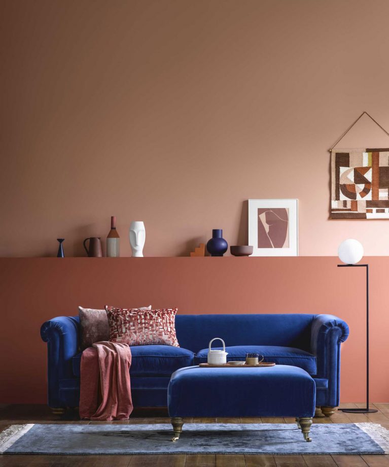 LettingsHA's tweet photo. The colour wheel was invented by Sir Isaac Newton in 1666 to explain the relationships between colours. It’s an excellent place to start when deciding on a new scheme for your home. Learn more &amp; be inspired by Homes &amp; Gardens here: https://t.co/mVINPhcuuf https://t.co/wT4vxjML3V