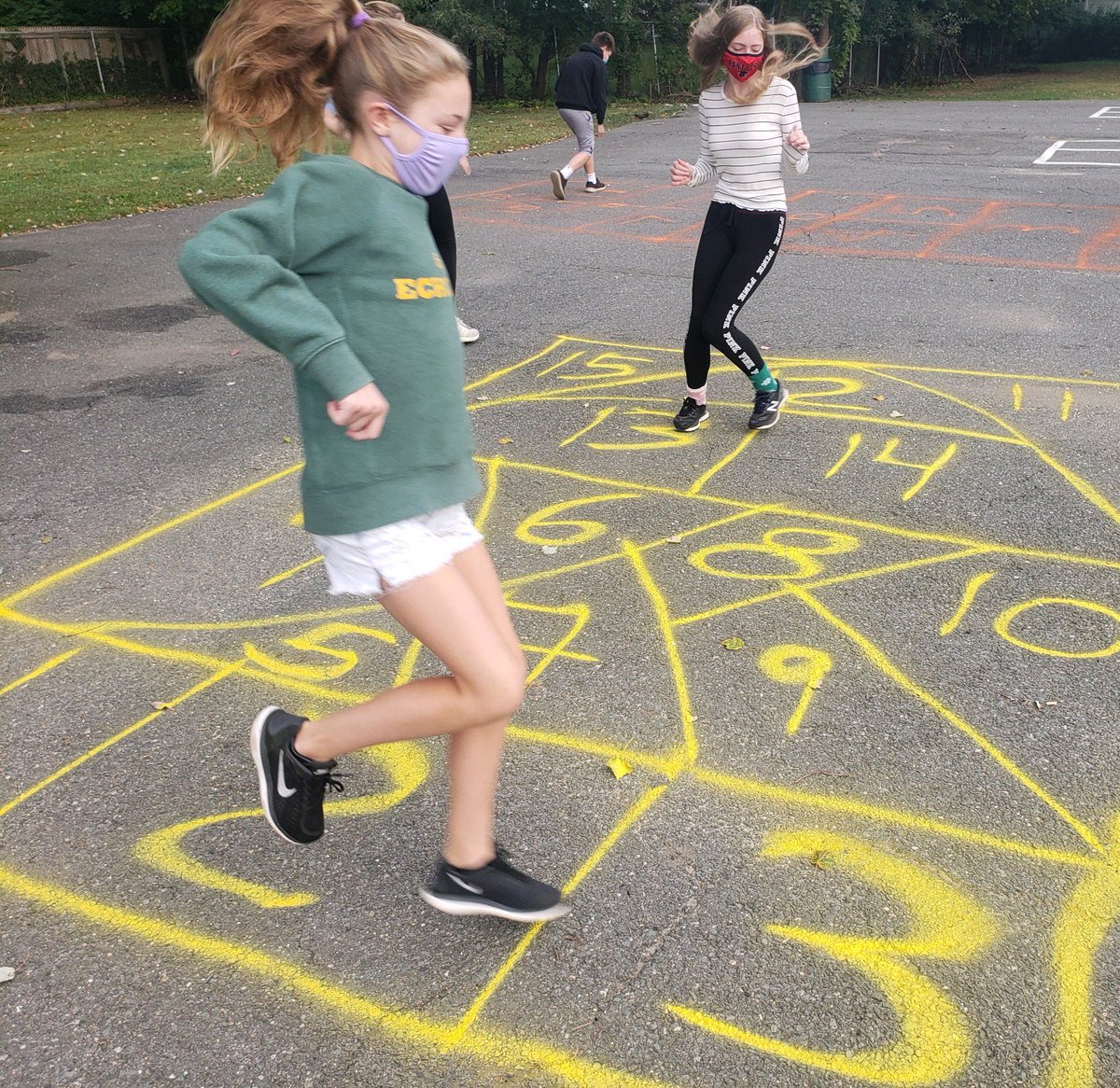 HPS_GGW's tweet photo. Throwing it back in PE with some hopscotch https://t.co/odAgFhspOI