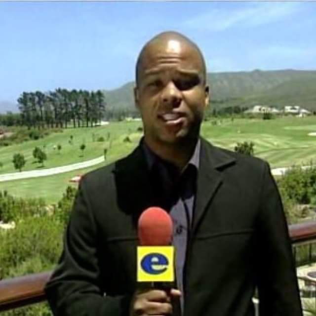 RobinAdamsZA's tweet photo. Once upon a time, in a galaxy far, far away.
Tooooooooonight. On eeeeeeee.
#TBT #Circa2005 #IfMemoryServes https://t.co/lvl7luPP73