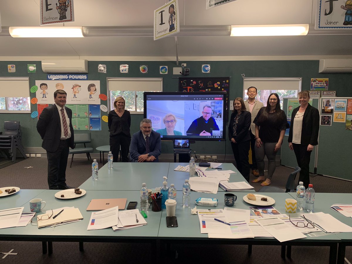 The final stage of our EV journey. Thank you Suzanne Crouch @hamishwoudsma @CraigSm84161717 for supporting @CarltonSouthPS during the process. A rigorous self-assessment followed by rich & rigorous discussion of pedagogical & leadership practices. A brilliant result!