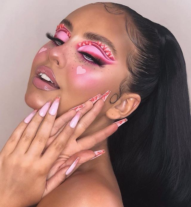 myLottieLondon's tweet photo. MORE ๐ FRECKLES๐ THE ๐ BETTER ๐ obsessed with all our #freckletint babes ๐โจ swipe to see the ๐ฅ shop now @ultabeauty ๐ #regram #lottielondon #ultabeauty https://t.co/XepcSBp2kQ