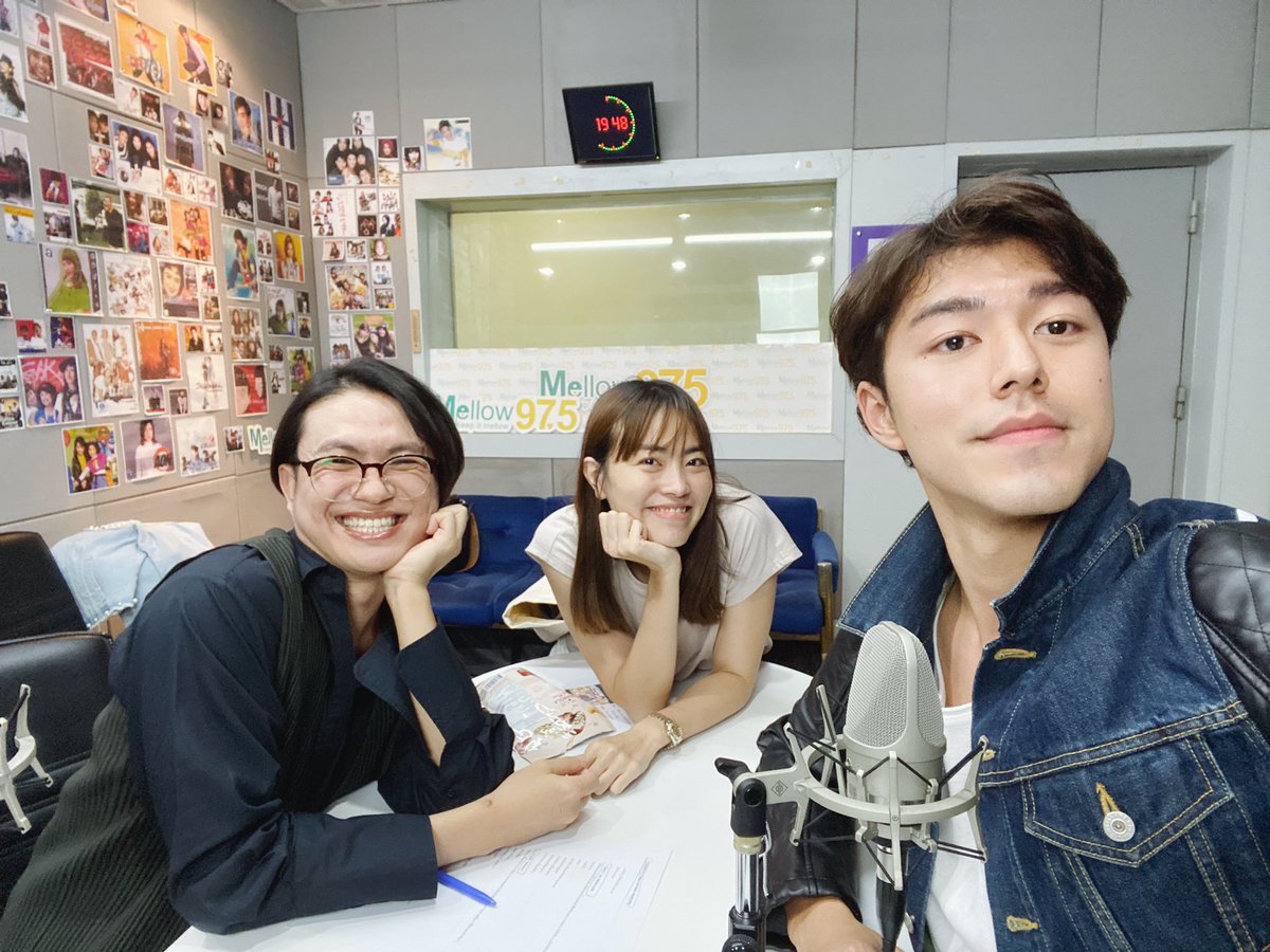 พร้อมเเล้ววว เปิดฟังกันน Mellow 97.5 หรือ Facebook Live 97.5 #นายณภัทร