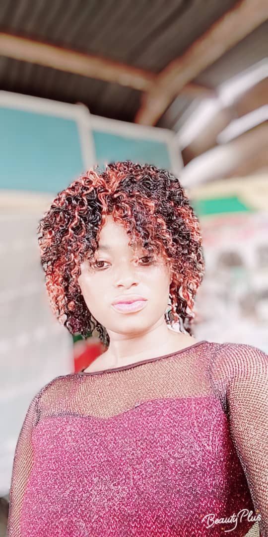 CindyAl28602814's tweet image. My new hair style
Call me Cindy bebe