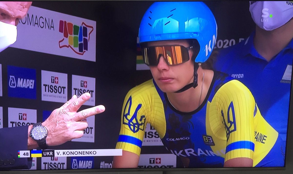 Our first rider has started in the Time Trial with Valeriya Kononenko 🇺🇦👊
<a href="/SVandeVel/">Sara Van de Vel</a> 🇧🇪 start at 15h25.
Live <a href="/sporza_koers/">Sporza 🚴</a>  

#Imola2020 #timetrial #uci #womenscycling #worldchampionship