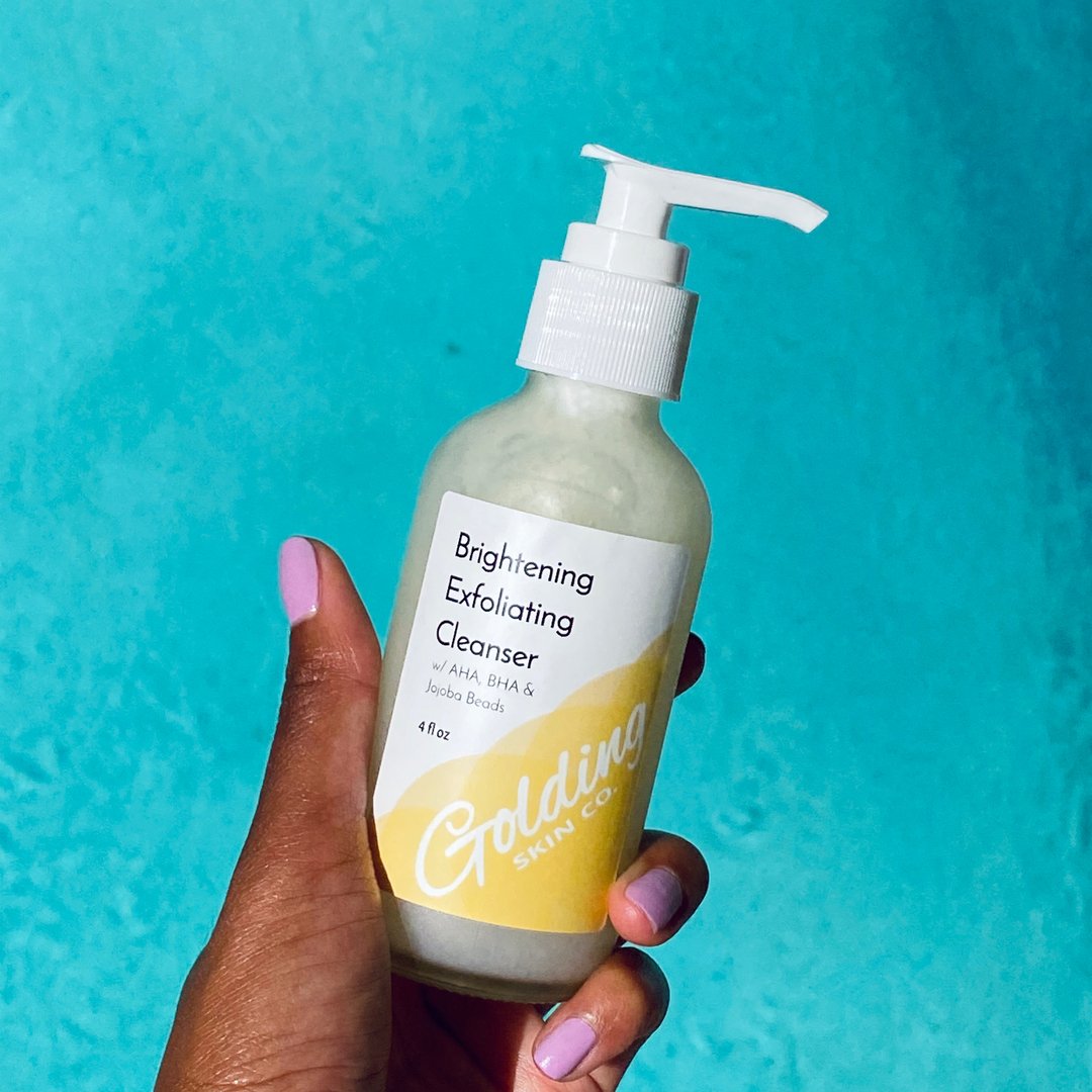 wunna6666's tweet photo. Summer’s halfway out the door but we’ve got your glow covered all year round 😉
.
#skingoals #blacksoap #naturalbeauty #blackowned #faceserum #naturalproducts #bodycream #cocoabutter #skincareproducts #facemask #mangobutter #whippedbodybutter #bodybutter #sugarscrub #skinca https://t.co/5VyaUdrs2Q