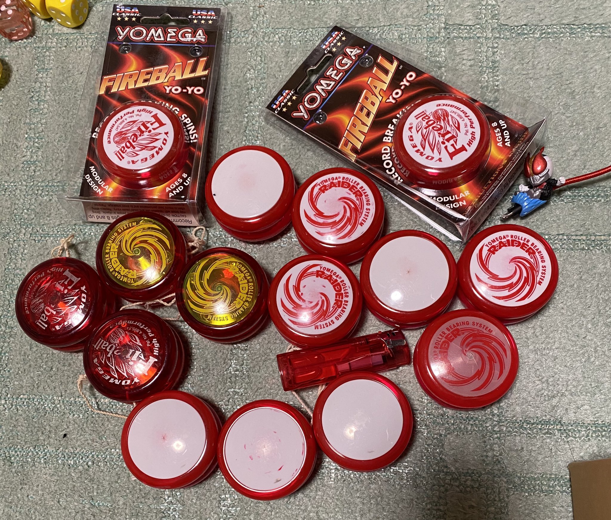 Tommy とにかくネオンレッド レッド系のヨーヨーが発掘されます メンテ用に使ってたライターすらネオンレッドだったw 当時の徹底ぶり凄いな ヨーヨー ハイパーヨーヨー ネオンレッド ファイヤーボール レイダー 断捨離