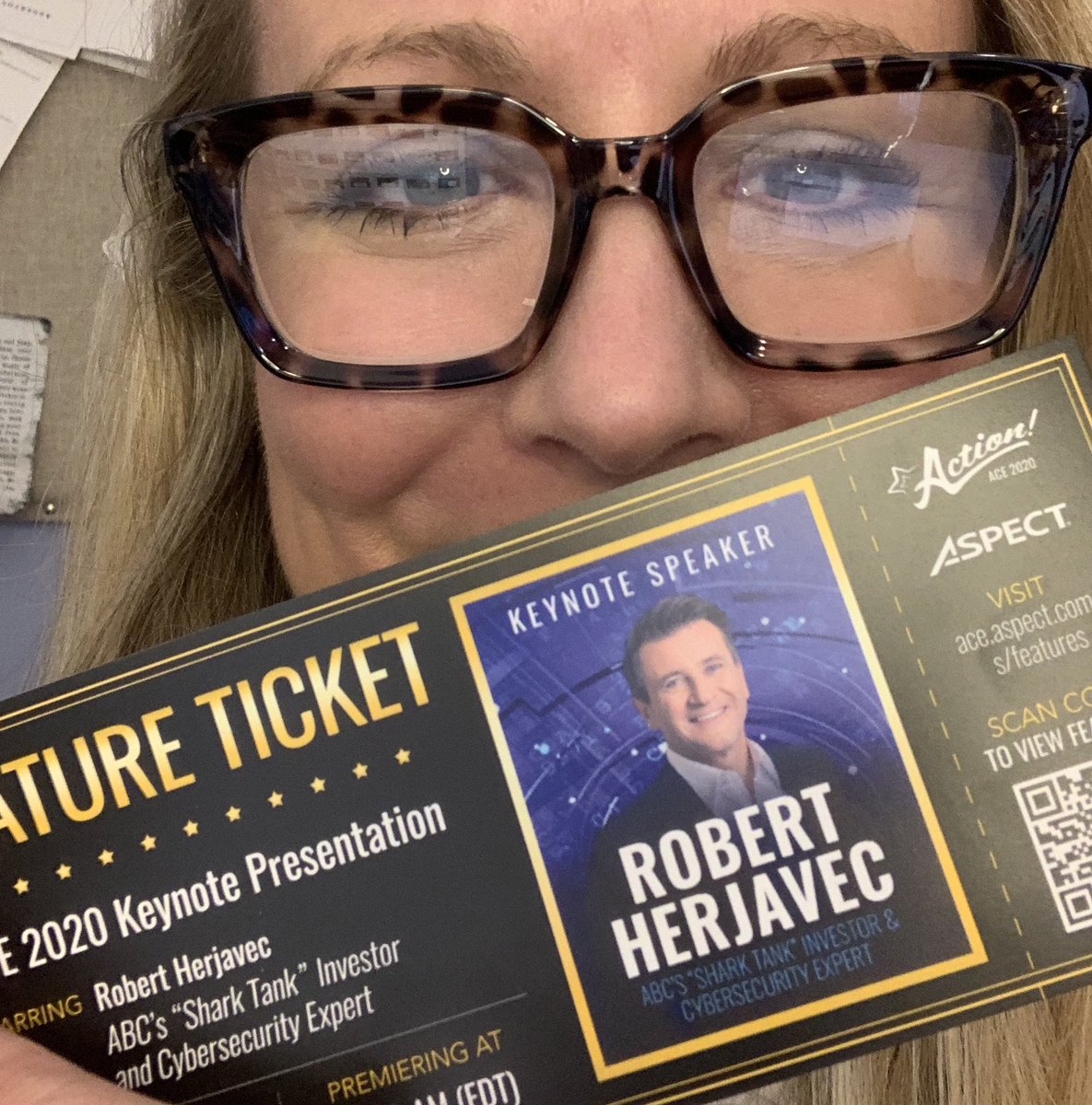 csheley's tweet photo. #AspectACE2020 day 3 kicks off with some early breakouts then on to the big show! I have my ticket @robertherjavec premiers at 10am TODAY #ACEAnywhere #ACE2020EXCITEMENT https://t.co/d0qSQXNQhA