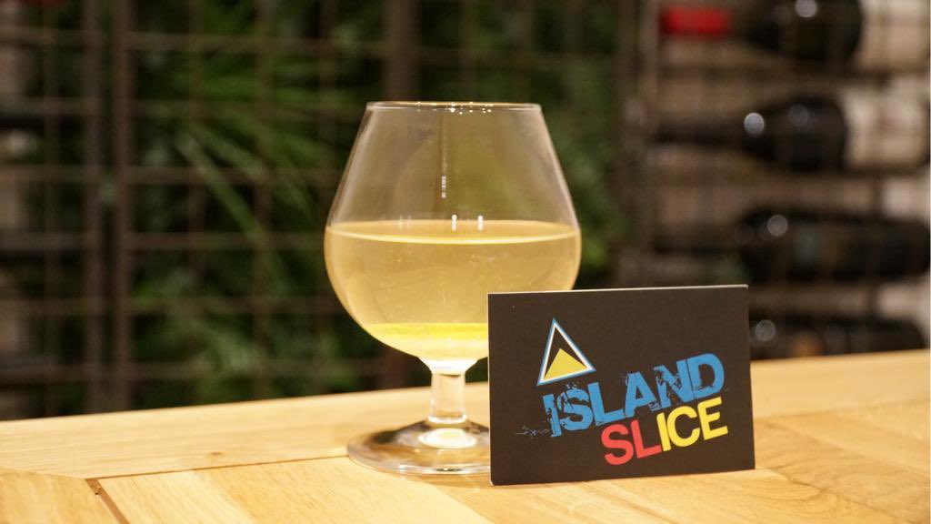 islandslicerum's tweet photo. Somthing to keep a smile on your face this autumn IslandSlice dark rum daiquiri π±π¨π΄σ §σ ’σ ³σ £σ ΄σ Ώπ
#IslandSliceRum #islandslice #twiceasniceonice #rum #scottishrum #coconutrum #spicerum #rumpunch #Darkrum #whiterum #britishrum #rumcocktail #cocktail #kabawe #craftrum #rumdistillery https://t.co/vdPOU8e3ki