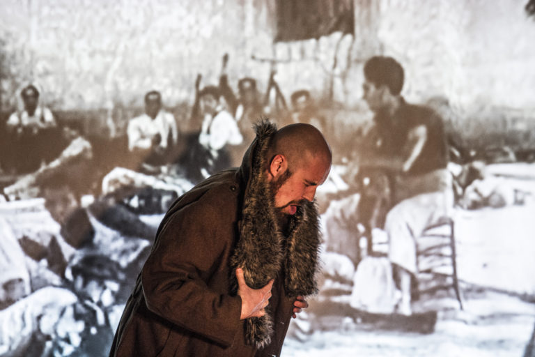 thespyinthestalls tweet media