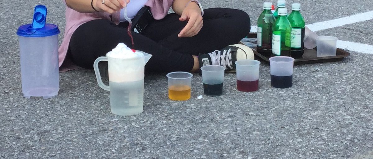 BaywoodSAP's tweet image. Shaving cream “cloud” experiment from our school agers this week ! 🌈
#rainbowcolours #cloudexperiment