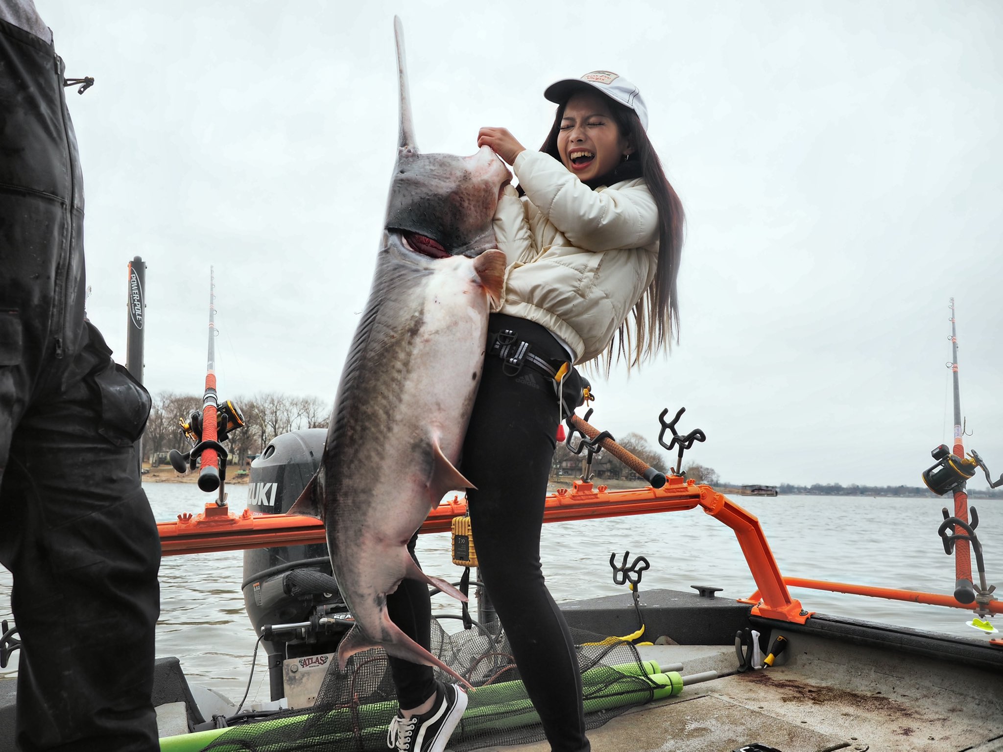 マルコス 釣り名人への道 最近 マルコス怪魚シリーズ ってのをインスタでちょこちょこあげてるの 今まで釣った怪魚たちを見せてるから のぞいてね W マルコスインスタ T Co Zrulpcfcok 釣り 釣りガール 怪魚ハンター 怪魚