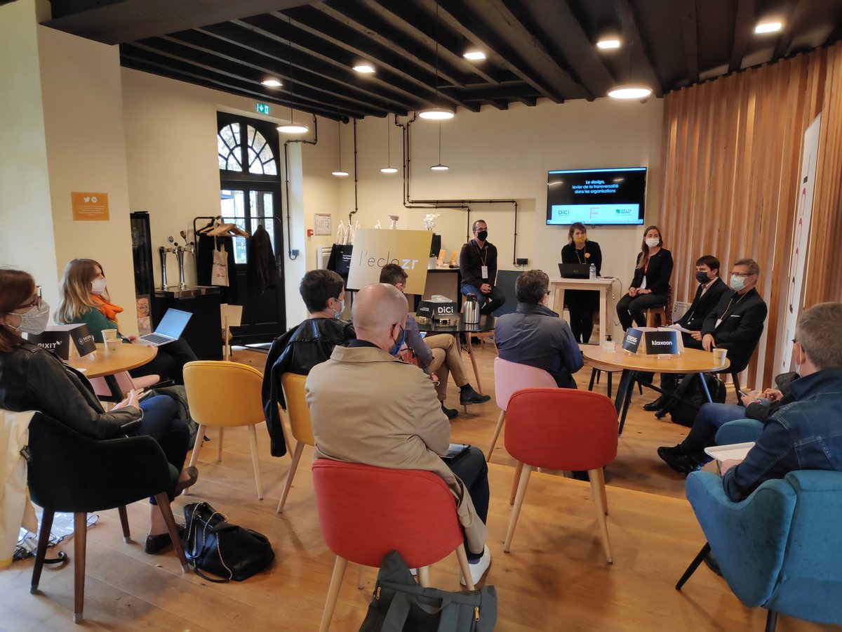 leclozr's tweet photo. [#Design levier de #transversalité dans les organisations] 🧠

Une table ronde animée par Emmanuel Thouan @dicidesign @APCI_design, Stéphane Gouret @lecolededesign, Oriane Joucla #Designlabbretagne
et N. Delahaye ! Merci pour ce bel échange 👏
@EmmanuelThouan @FR_designweek https://t.co/ainEFnvJ7C