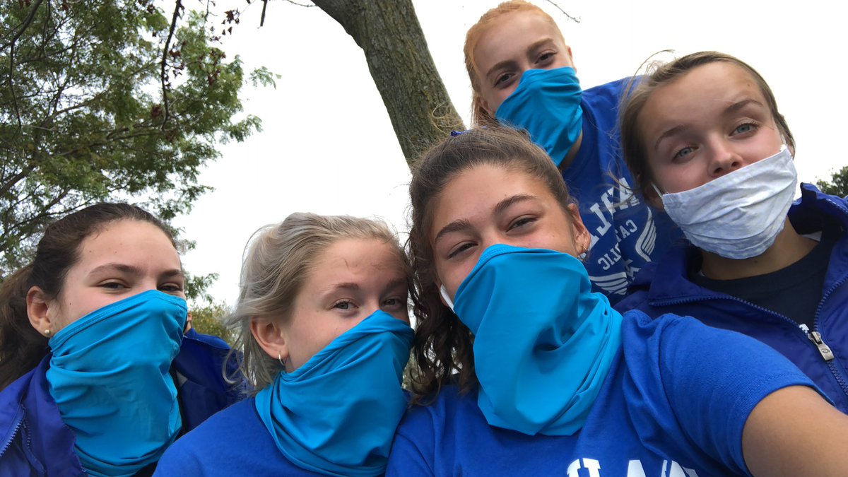 Everybody come to the soccer complex at 3:00 to watch some big xc studs!! Varsity follows at 3:45 and then guys begin at 5