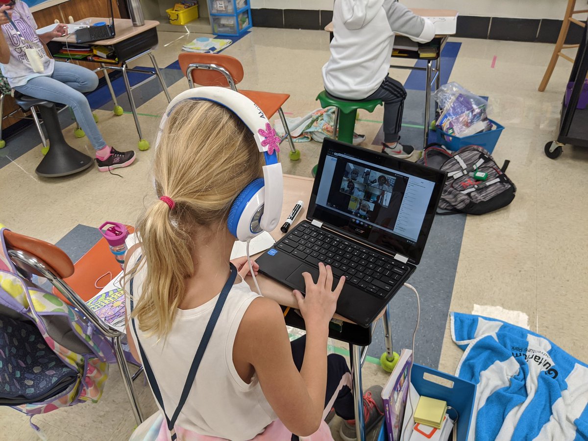 MissMarsz59's tweet photo. Successfully play pictionary to practice using @zoom_us breakout rooms today and we didn't have any issues. Huge Win!

#schoolsuccess #itsthelittlethings #gower62 #Ihavethebeststudents https://t.co/OQtBugAMb0
